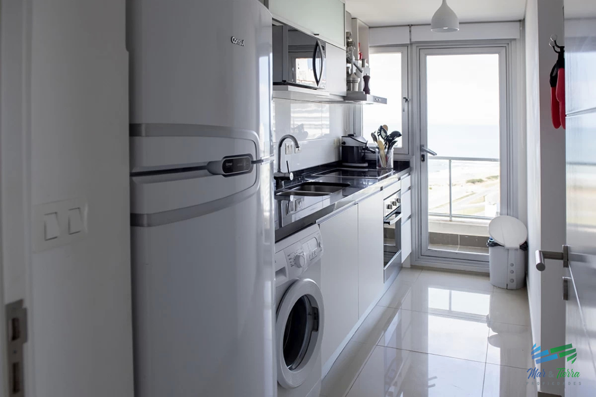 Apartamento ID.3718 - Alquilo apartamento 2 dormitorios, Torre Wind, Punta del Este 