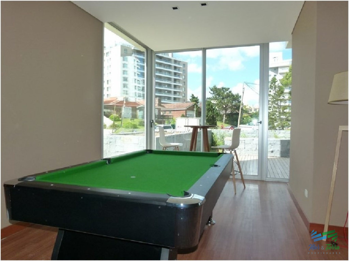 Apartamento ID.3718 - Alquilo apartamento 2 dormitorios, Torre Wind, Punta del Este 