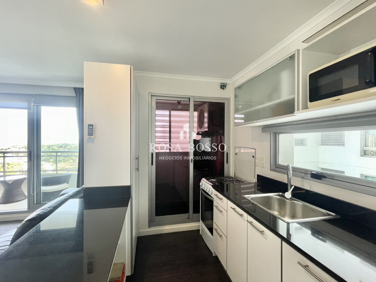 Apartamento ID.8947 - Venta Departamento - 1 Dormitorio y 12 - Brava Punta Del Este 