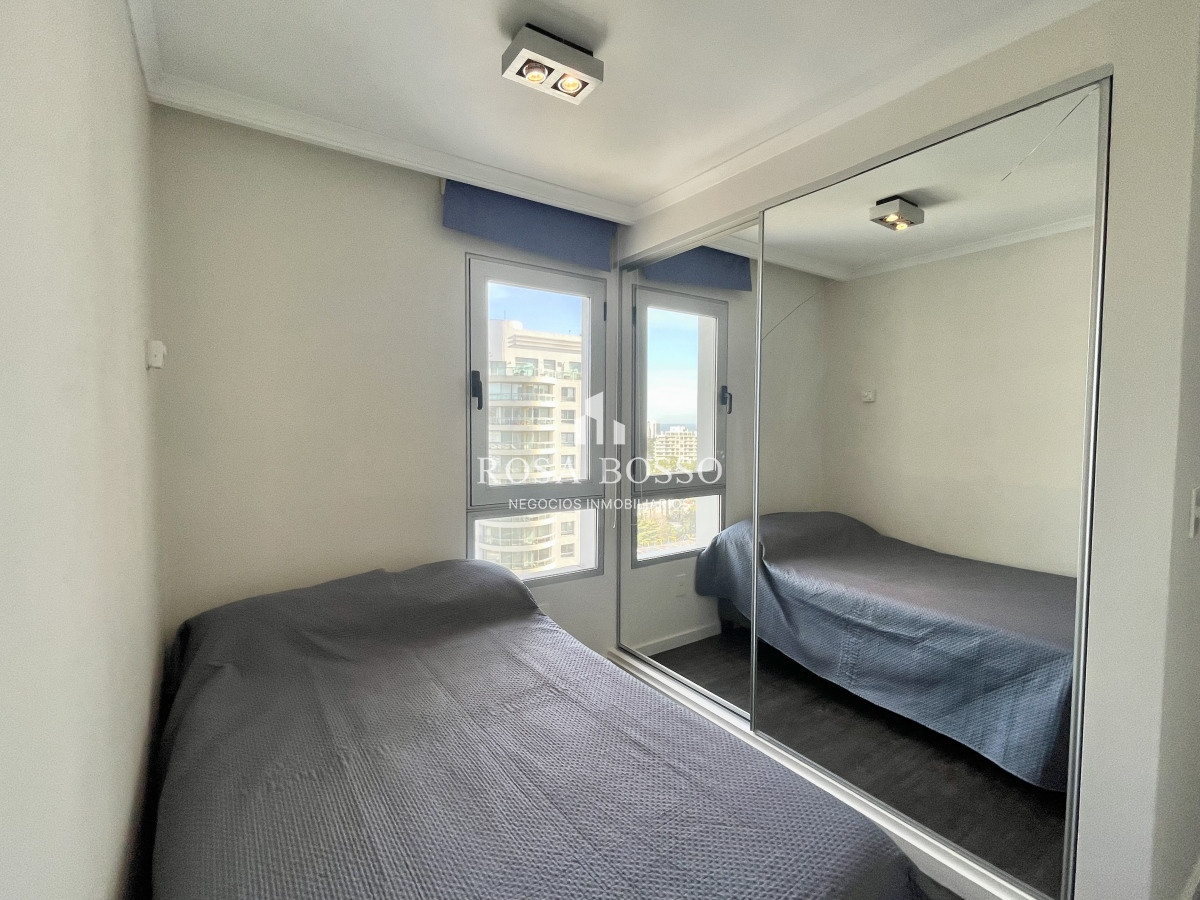 Apartamento ID.8947 - Venta Departamento - 1 Dormitorio y 12 - Brava Punta Del Este 