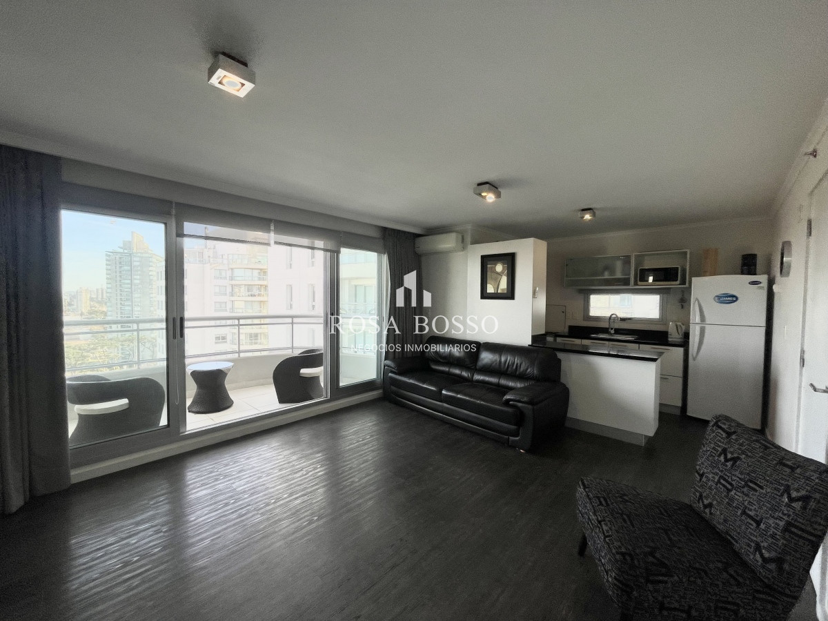 Apartamento ID.8947 - Venta Departamento - 1 Dormitorio y 12 - Brava Punta Del Este 