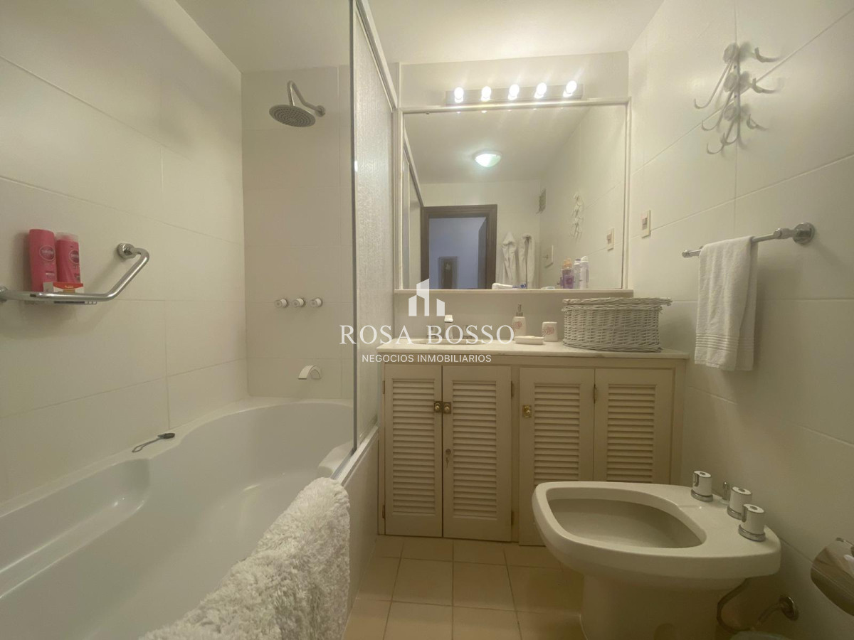 Apartamento ID.6142 - Pent-house de lujo sobre el mar en península de Punta del Este   