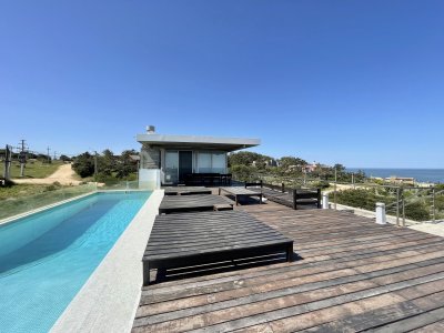 Casa en venta de 7 dormitorios en Manantiales, Punta del Este.