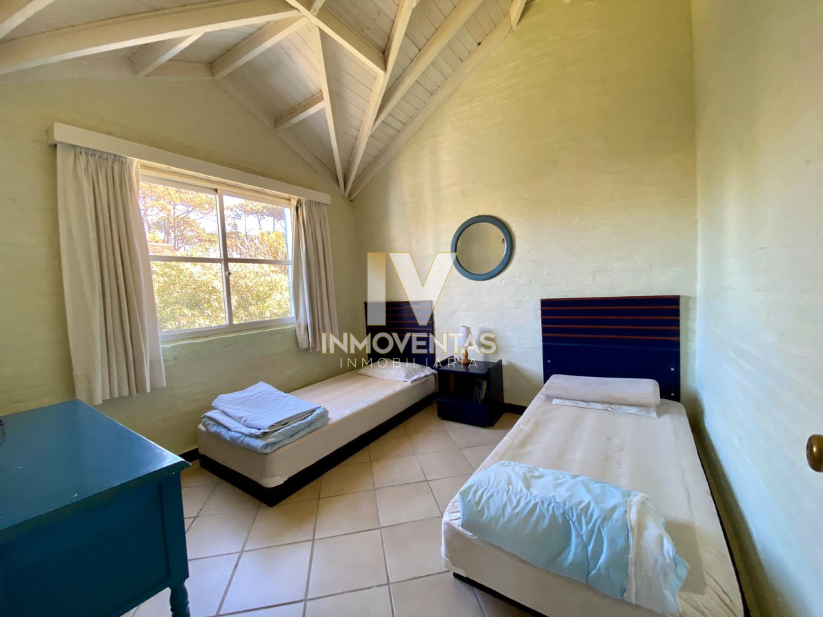 Casa ID.238 - OPORTUNIDAD EN MANANTIALES - FINANCIA - PERMUTA