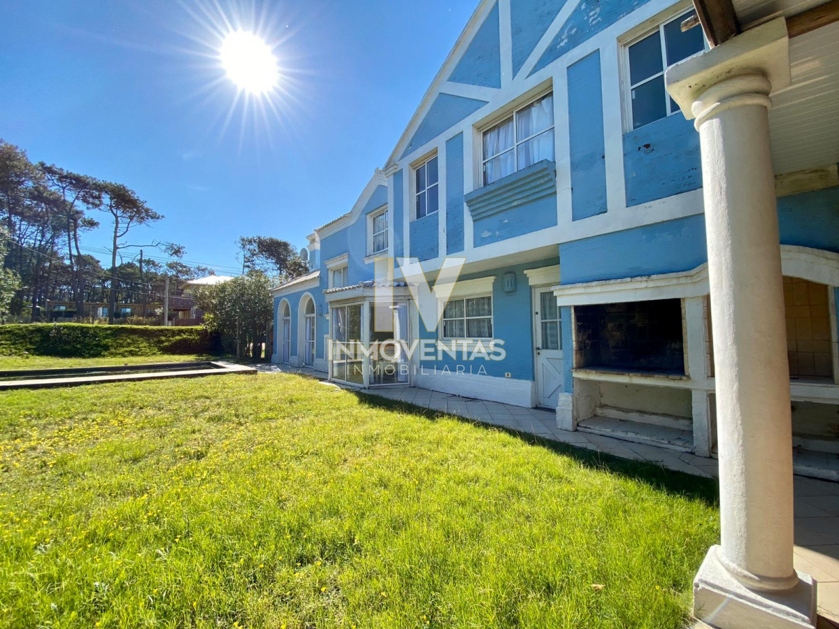 Casa ID.238 - OPORTUNIDAD EN MANANTIALES - FINANCIA - PERMUTA