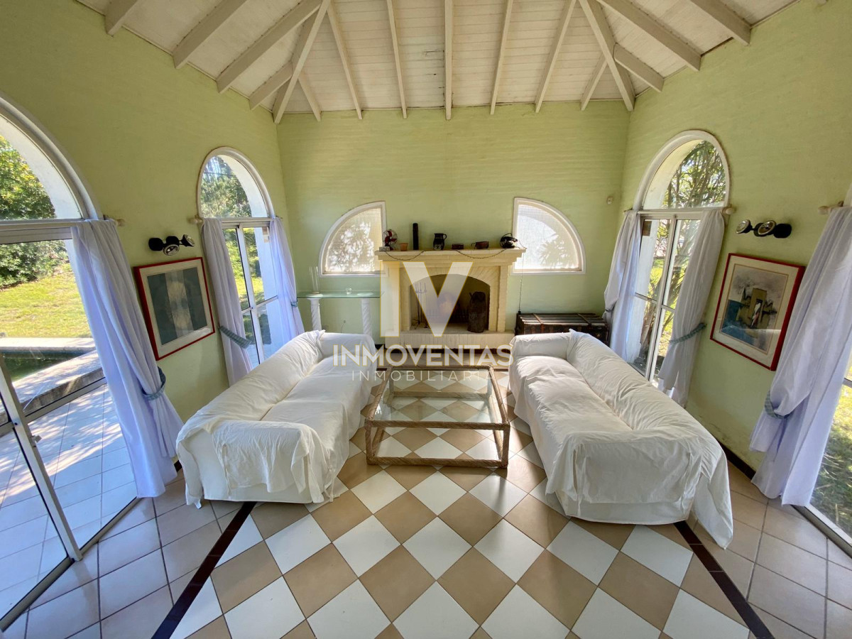 Casa ID.238 - OPORTUNIDAD EN MANANTIALES - FINANCIA - PERMUTA