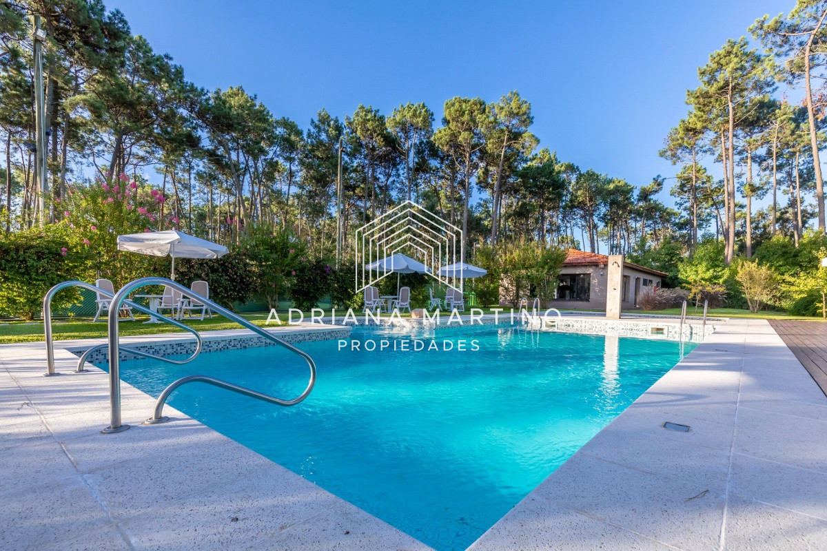 Casa ID.69983 - FINANCIA Hermosa casa en Barrio Privado 