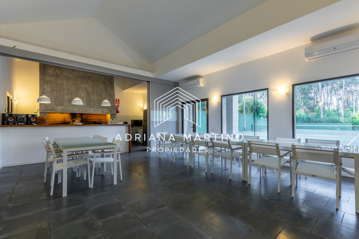 Casa ID.69983 - FINANCIA Hermosa casa en Barrio Privado 