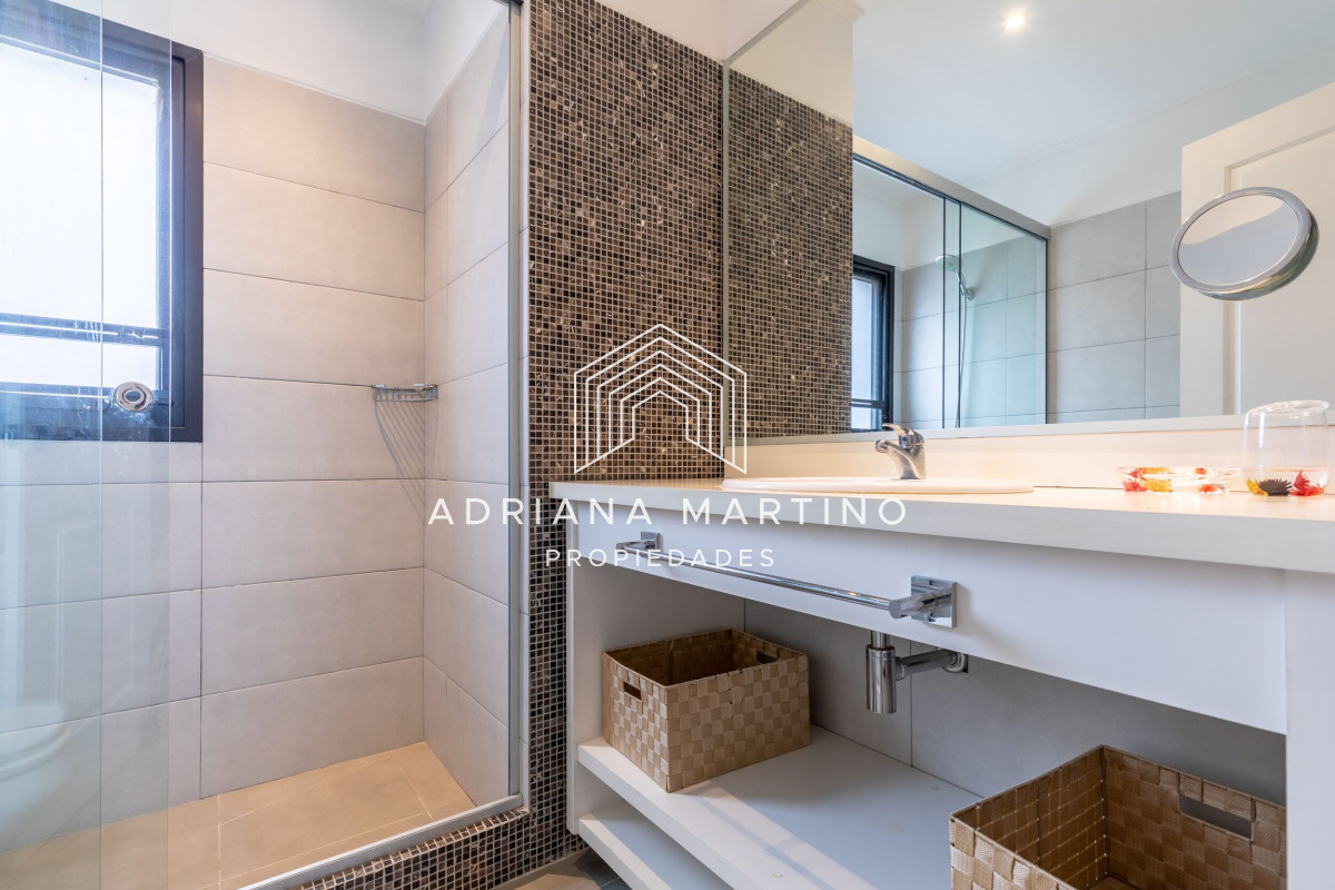 Casa ID.69983 - FINANCIA Hermosa casa en Barrio Privado 