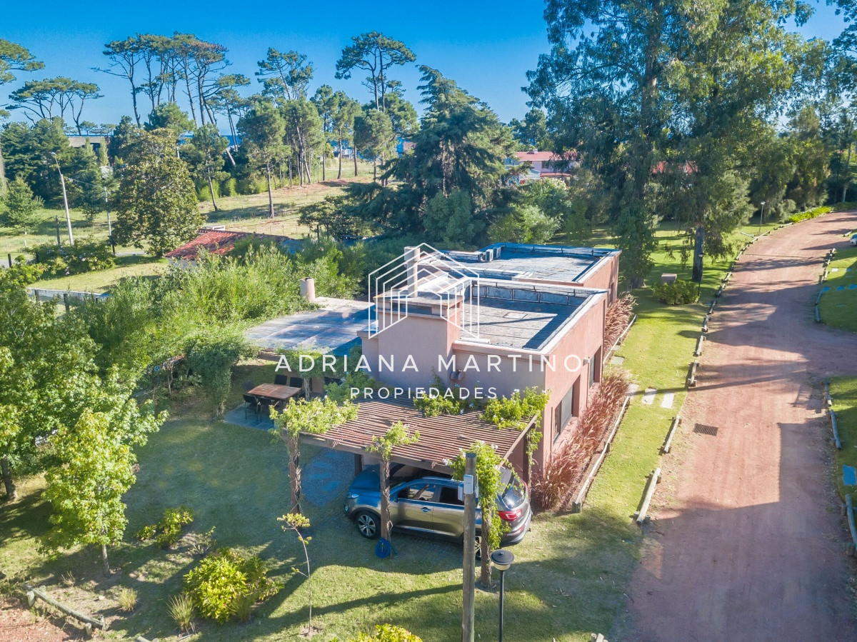 Casa ID.69983 - FINANCIA Hermosa casa en Barrio Privado 