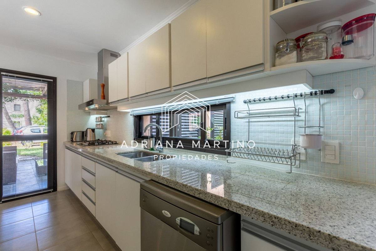 Casa ID.69983 - FINANCIA Hermosa casa en Barrio Privado 