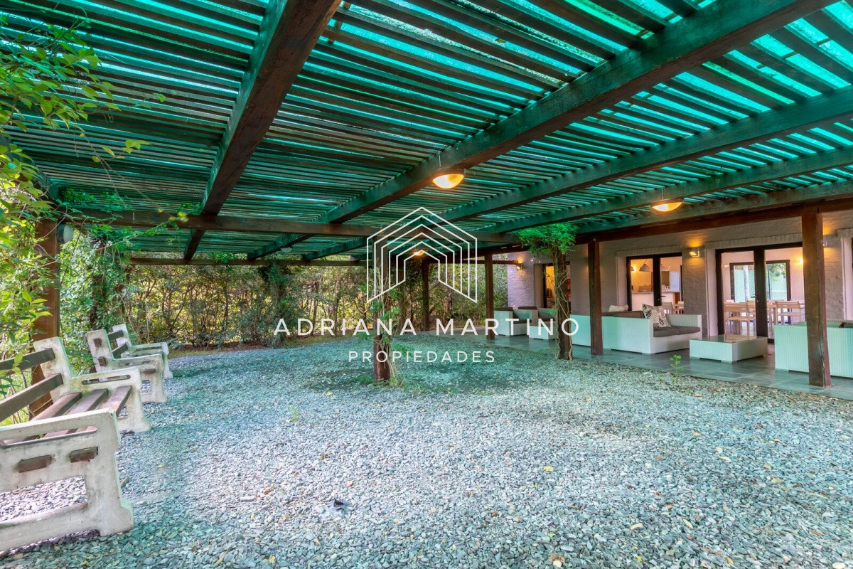 Casa ID.69983 - FINANCIA Hermosa casa en Barrio Privado 