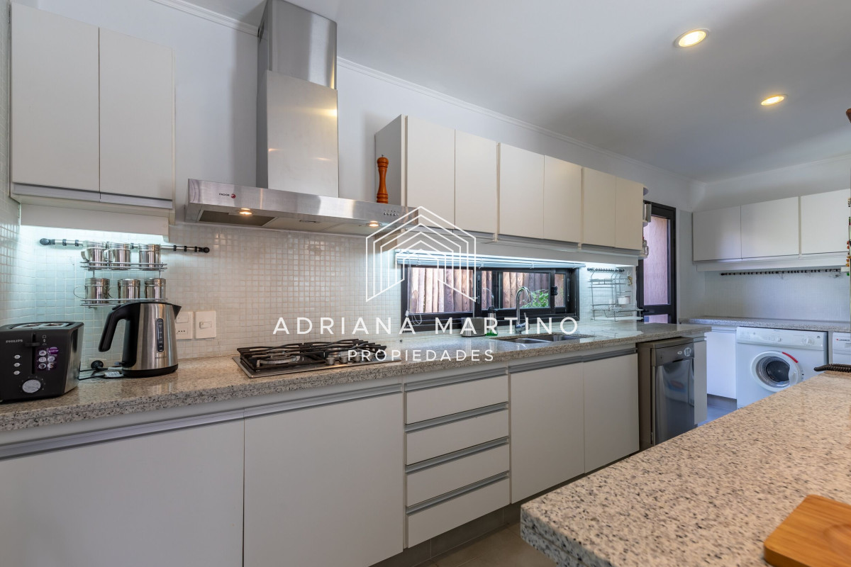 Casa ID.69983 - FINANCIA Hermosa casa en Barrio Privado 