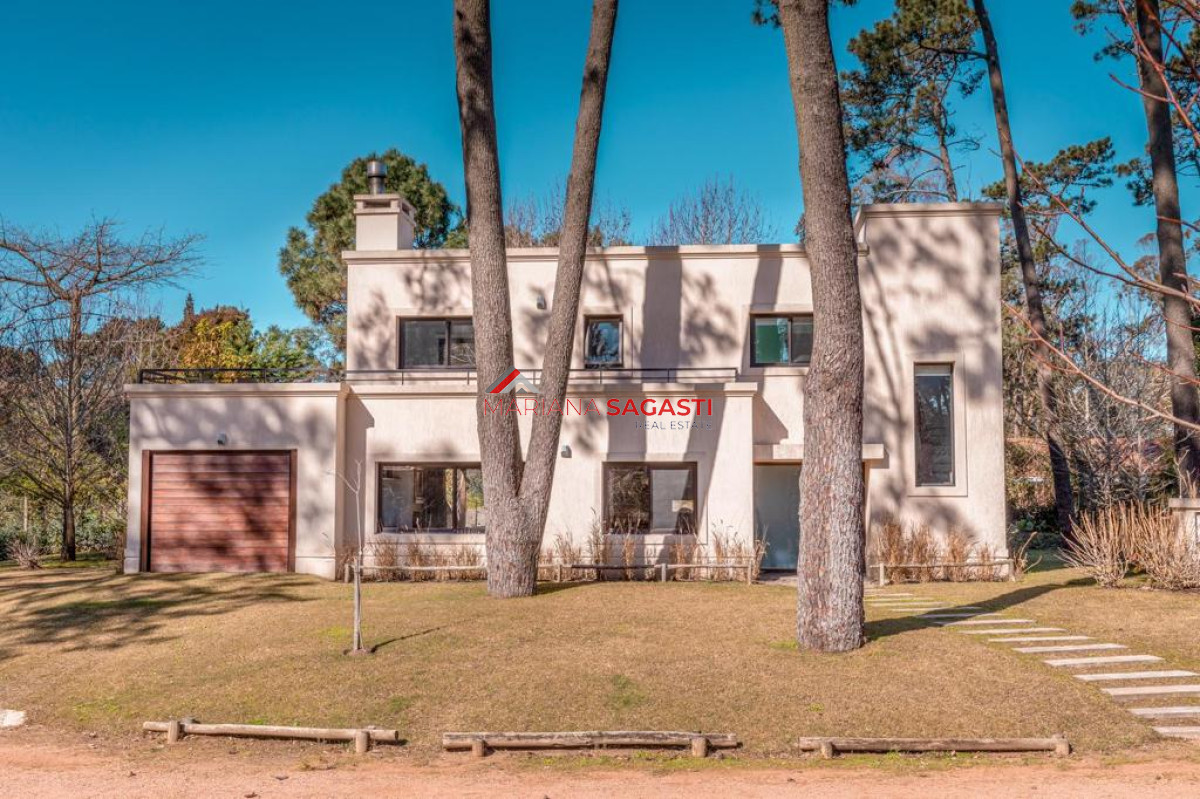 Casa ID.3904 - Venta casa 3 dormitorios pinares