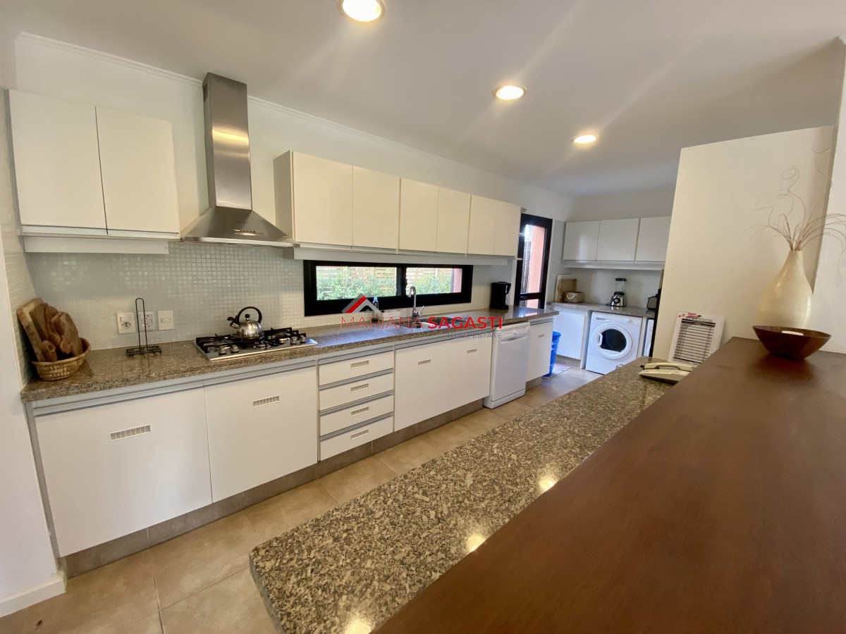 Casa ID.3903 - Venta casa 2 dormitorios pinares
