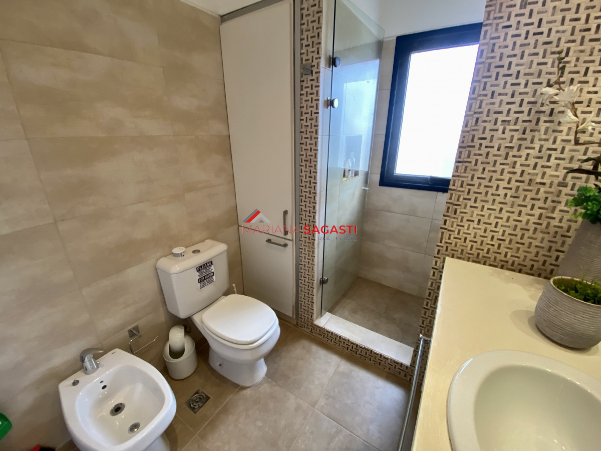 Casa ID.3903 - Venta casa 2 dormitorios pinares