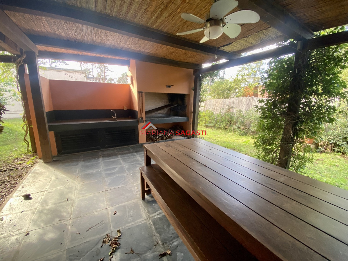 Casa ID.3903 - Venta casa 2 dormitorios pinares