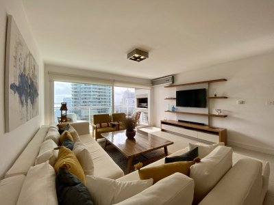 Apartamento en Playa Brava, Punta del Este. - NDM7730A