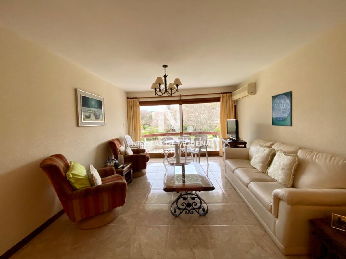Apto en Mansa - GoPunta - Portal Inmobiliario de Punta del Este - Maldonado
