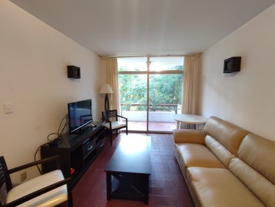 Apartamento en venta sobre Av. Italia