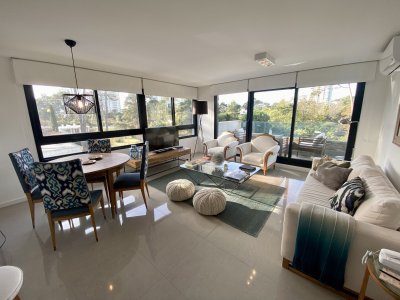 Venta apartamento 2 dormitorios playa mansa Punta del Este