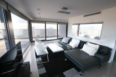 Venta Penthouse Duplex - 3 dormitorios - Mansa - Punta Del Este 