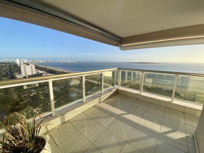 Venta Departamento 3 Dormitorios en suite - Primera Línea Mansa 