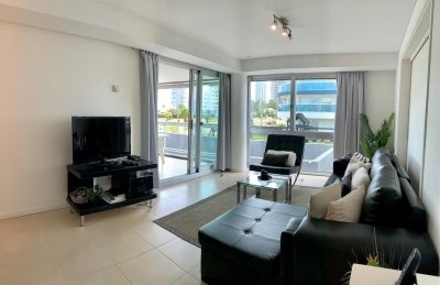 Comodo apartamento de 3 dormitorios en torre de nivel!