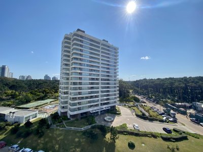Excelente apartamento en Playa Brava
