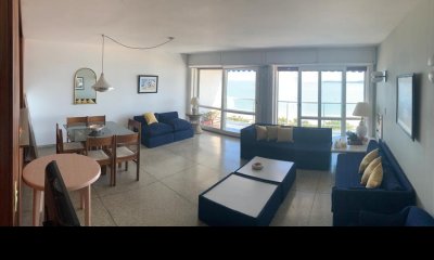 Apartamento con hermosa vista en Ed. Isla de Gorriti.