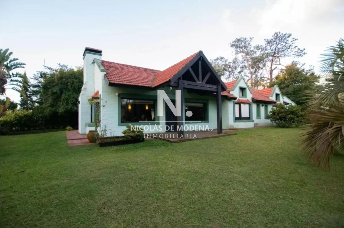 Venta casa 4 dormitorios Marly Punta del Este 