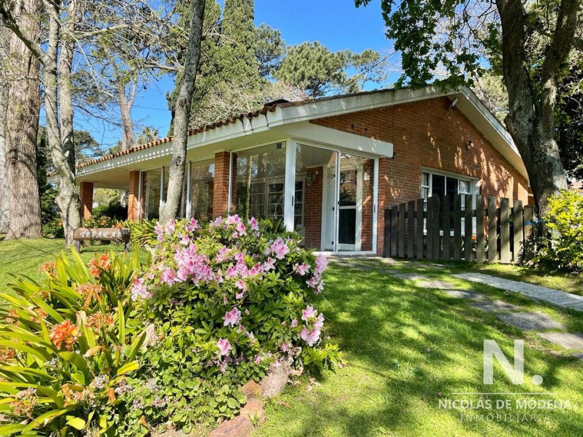 alquiler casa 6 dormitorios playa mansa - punta del este  - ndm15437c