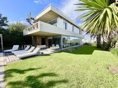 Venta Casa 5 dormitorios 4 baños - Vista al Mar Tío Tom  