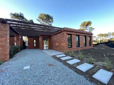 Casa a estrenar en excelente zona, Punta del Este! 