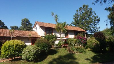 Casa en zona tranquila, ideal para veranear!