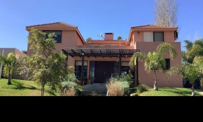 Venta casa barrio privado 5 dormitorios, Punta del Este