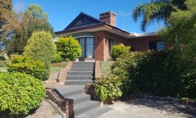 Venta Casa - 3 dormitorios - 3 baños - Balneario San Francisco- Piriapolis