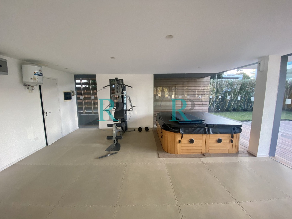 Apartamento ID.1593 - Apartamento 2 dormitorios playa brava Punta del Este
