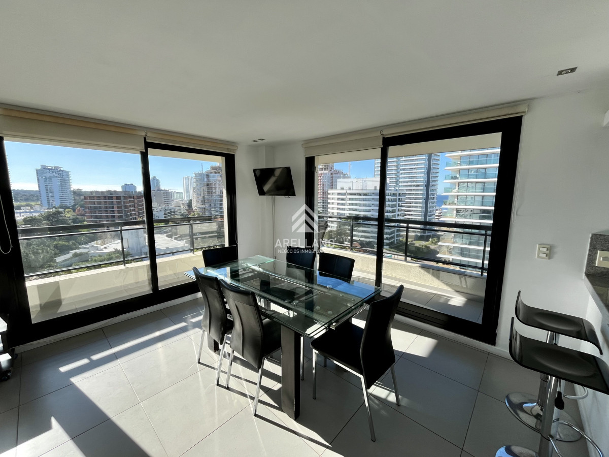 Apartamento ID.4731 - Venta Apartamento 2 dormitorios, Punta Del Este, Playa Brava.
