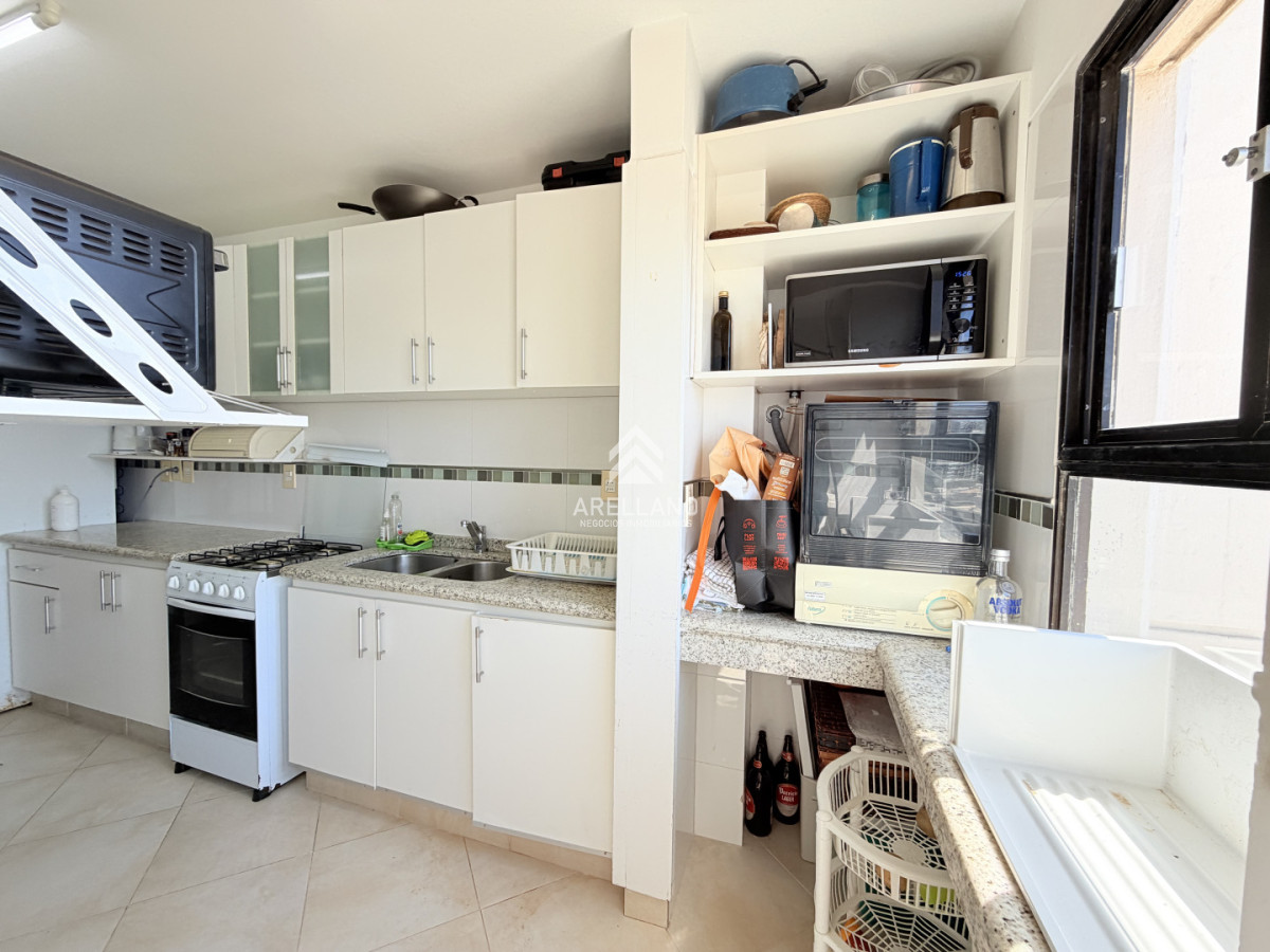 Apartamento ID.6049 - Venta apartamento 4 dormitorios. Playa brava, Punta del Este. 
