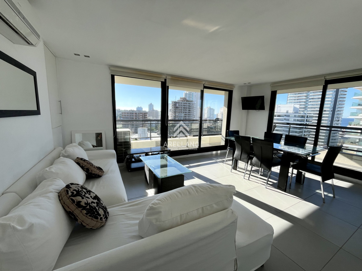 Apartamento ID.4731 - Venta Apartamento 2 dormitorios, Punta Del Este, Playa Brava.