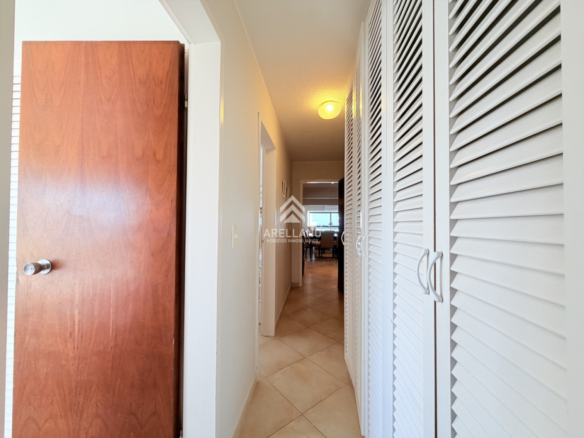 Apartamento ID.6049 - Venta apartamento 4 dormitorios. Playa brava, Punta del Este. 