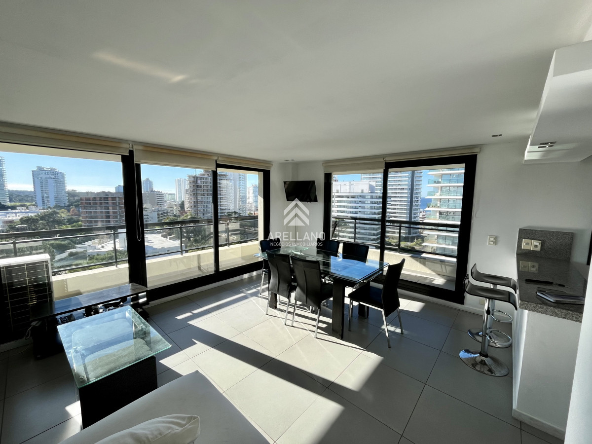 Apartamento ID.4731 - Venta Apartamento 2 dormitorios, Punta Del Este, Playa Brava.