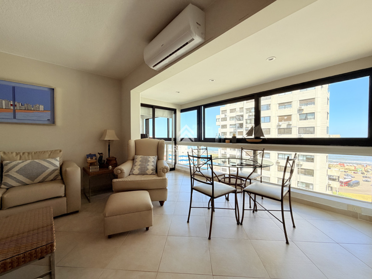 Apartamento ID.6049 - Venta apartamento 4 dormitorios. Playa brava, Punta del Este. 