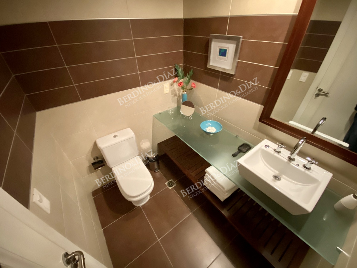 Apartamento ID.2528 - Venta apartamento Imperiale I tres dormitorios Punta del Este.