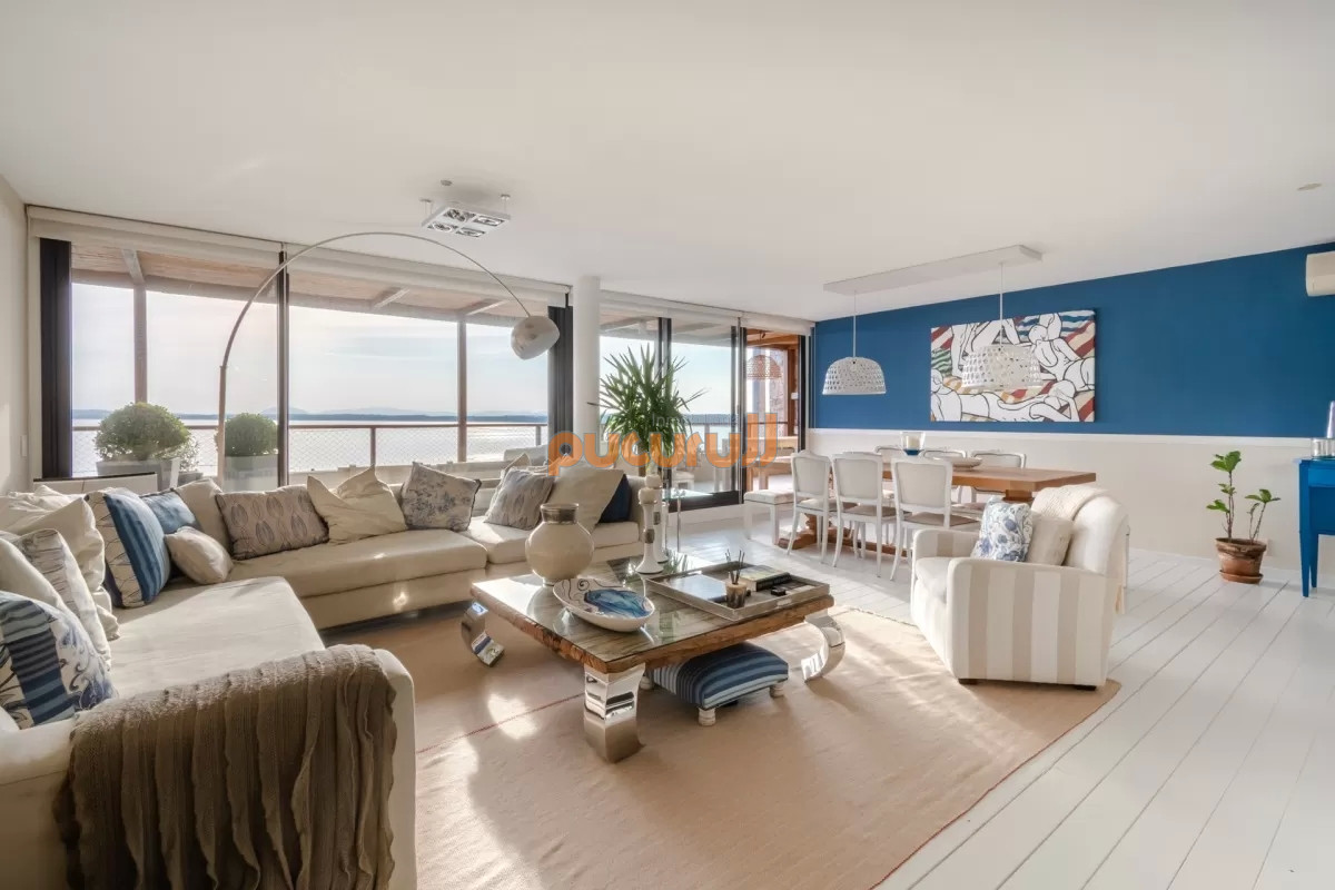 Apartamento ID.2253 - Venta apartamento 3 dormitorios más dependencia Punta Ballena 