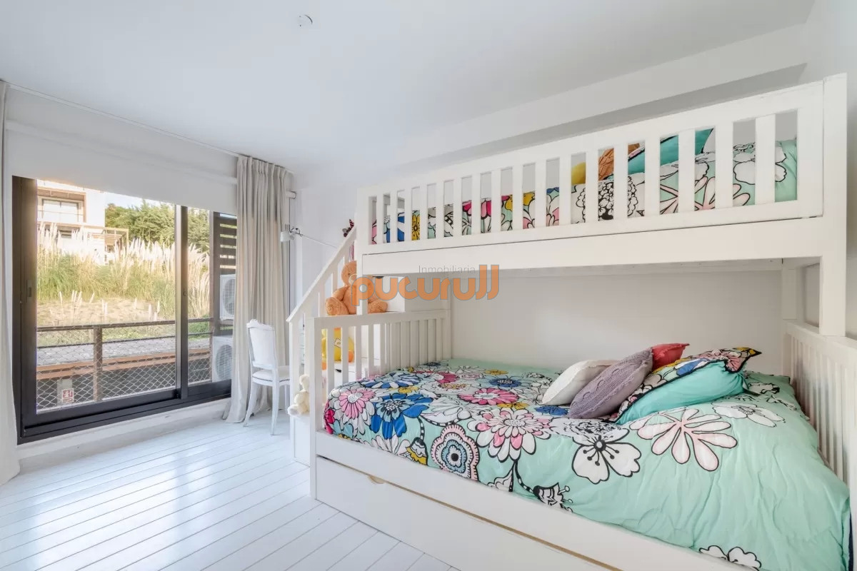 Apartamento ID.2253 - Venta apartamento 3 dormitorios más dependencia Punta Ballena 