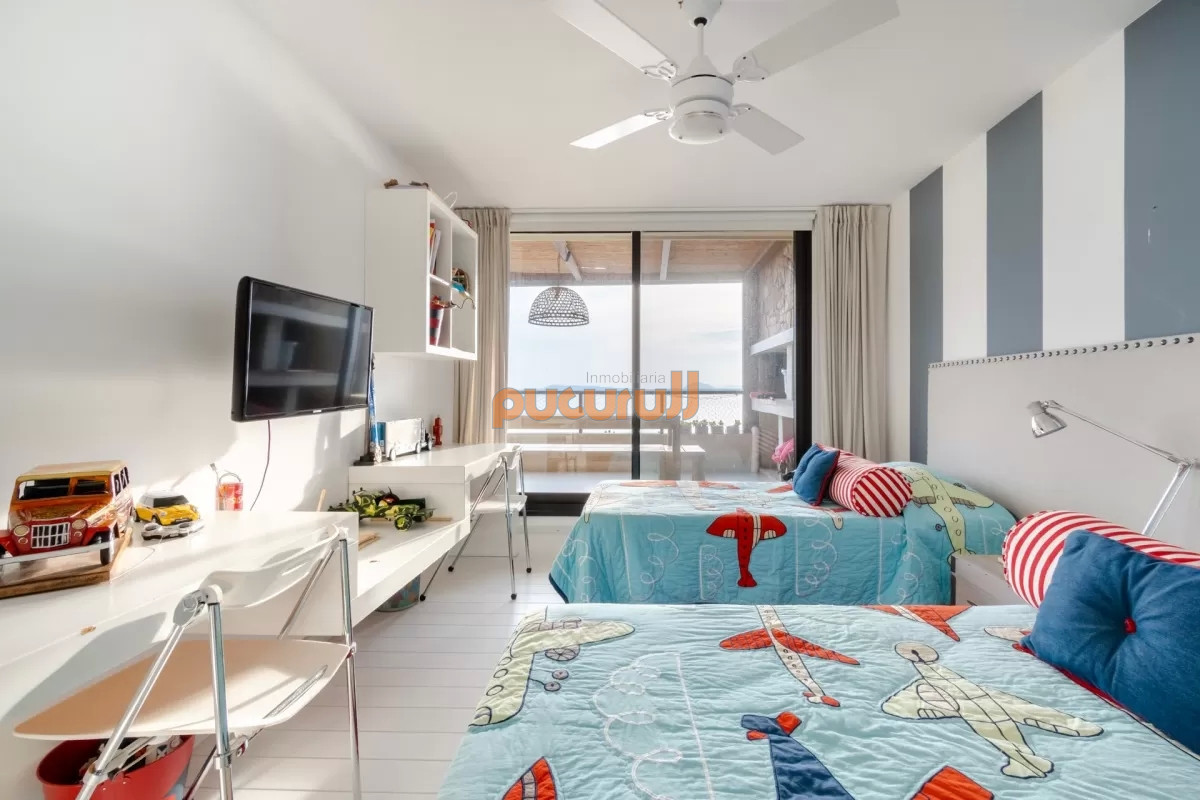 Apartamento ID.2253 - Venta apartamento 3 dormitorios más dependencia Punta Ballena 