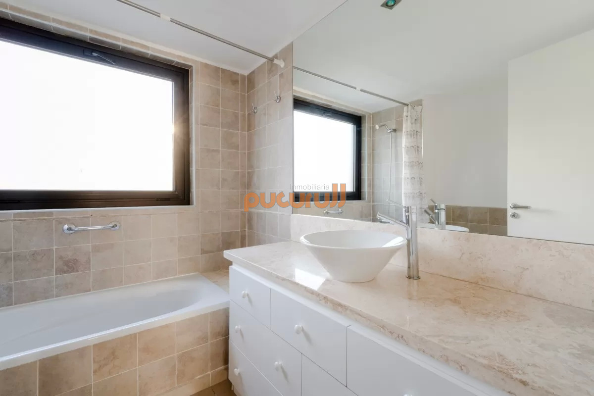 Apartamento ID.2253 - Venta apartamento 3 dormitorios más dependencia Punta Ballena 