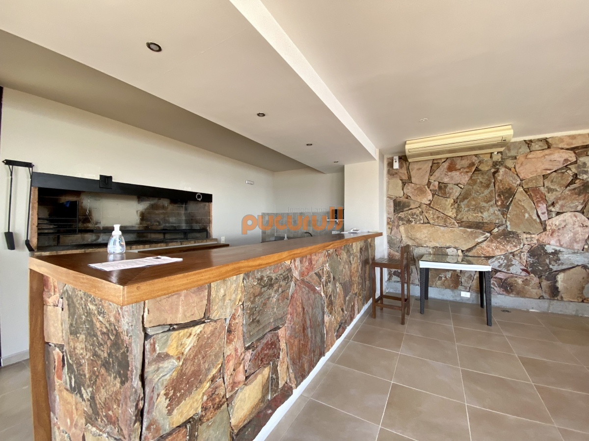Apartamento ID.2253 - Venta apartamento 3 dormitorios más dependencia Punta Ballena 